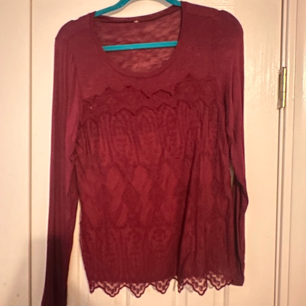 longsleeve burgundy lacy shirt